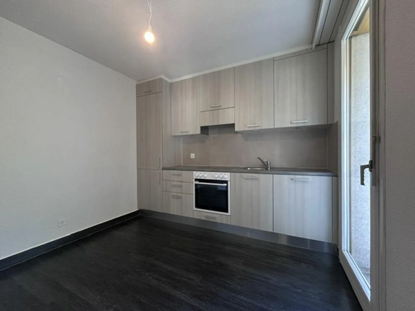 Appartamento luminoso 4.5 locali - Foto 4 di 16