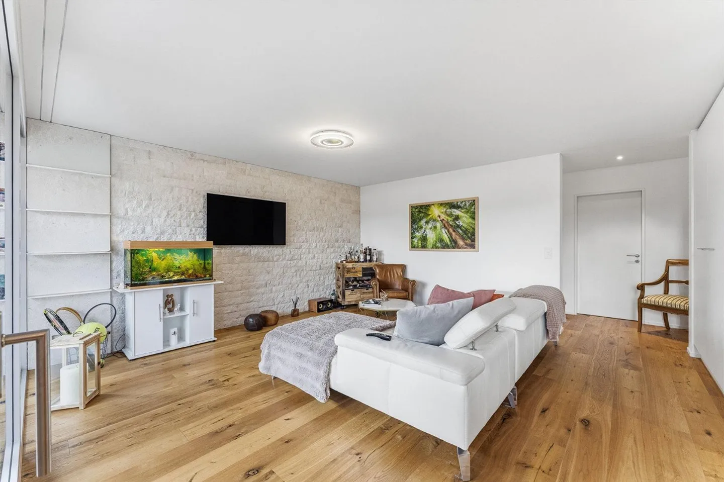 Appartement moderne avec jardin à Eschenbach - Photo 2 sur 13