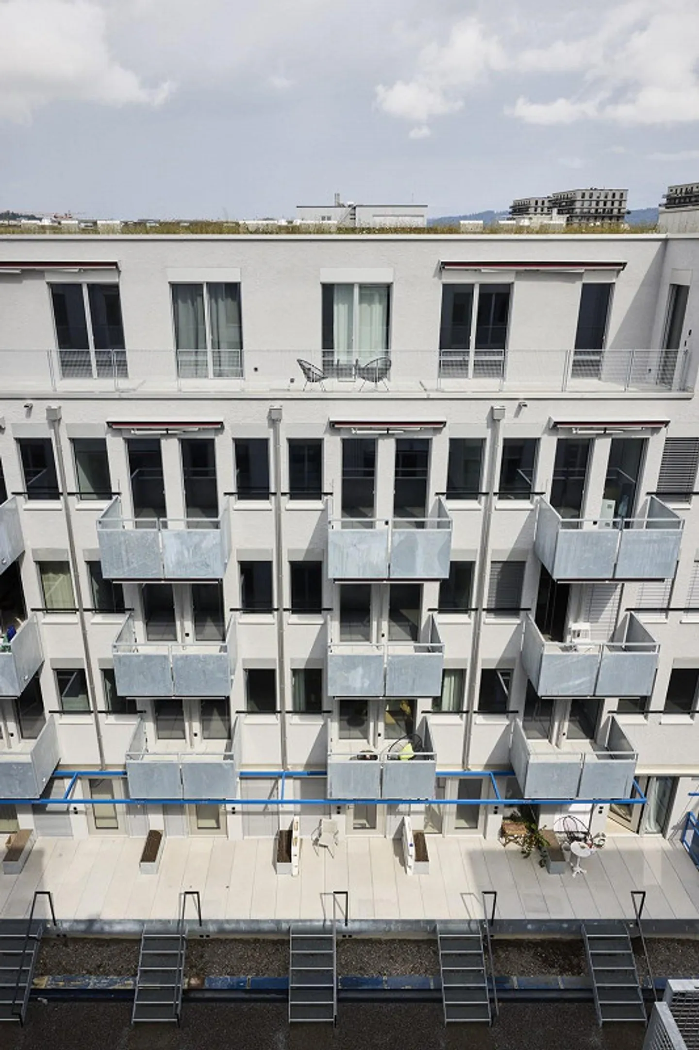 Wellness Oasis: Move into a modern 3.5 room apartment in a top location - Photo 1 of 9