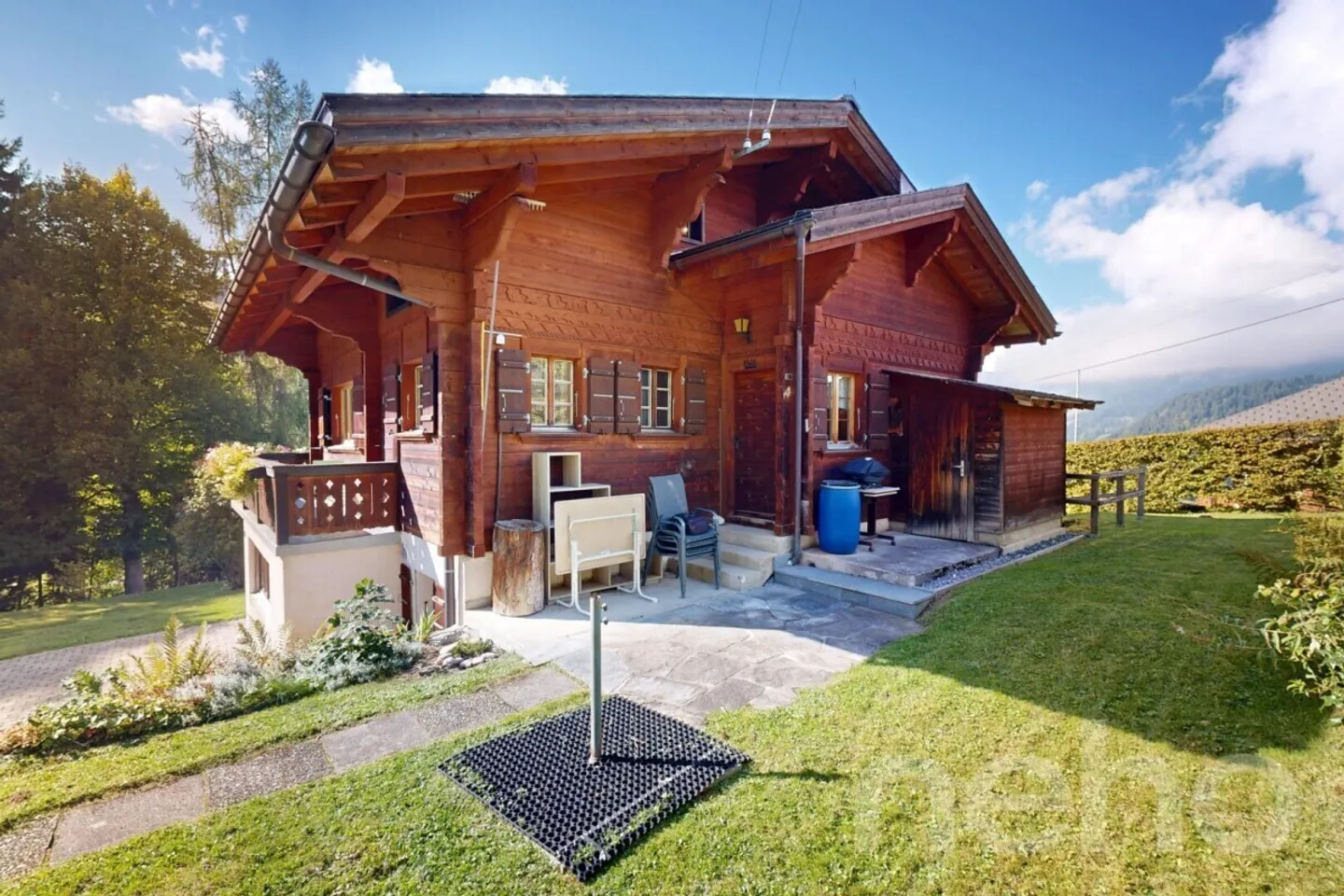 Exklusiv: Wunderschönes Chalet mit 4 Schlafzimmern und großem Garten - Foto 8 von 12