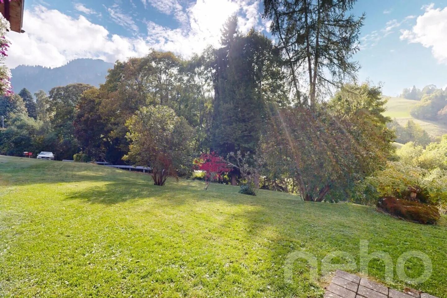 Exklusiv: Wunderschönes Chalet mit 4 Schlafzimmern und großem Garten - Foto 9 von 12