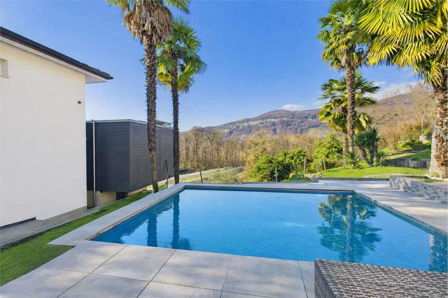 Muzzano - Maison individuelle avec piscine - Photo 2 sur 12