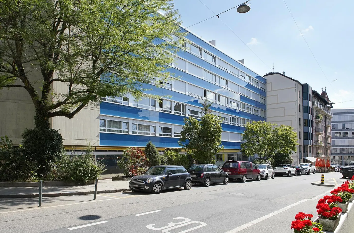 SERVETTE - Rue Liotard 8 - 1 room & kitchenette - 48 m2 - Photo 1 of 6