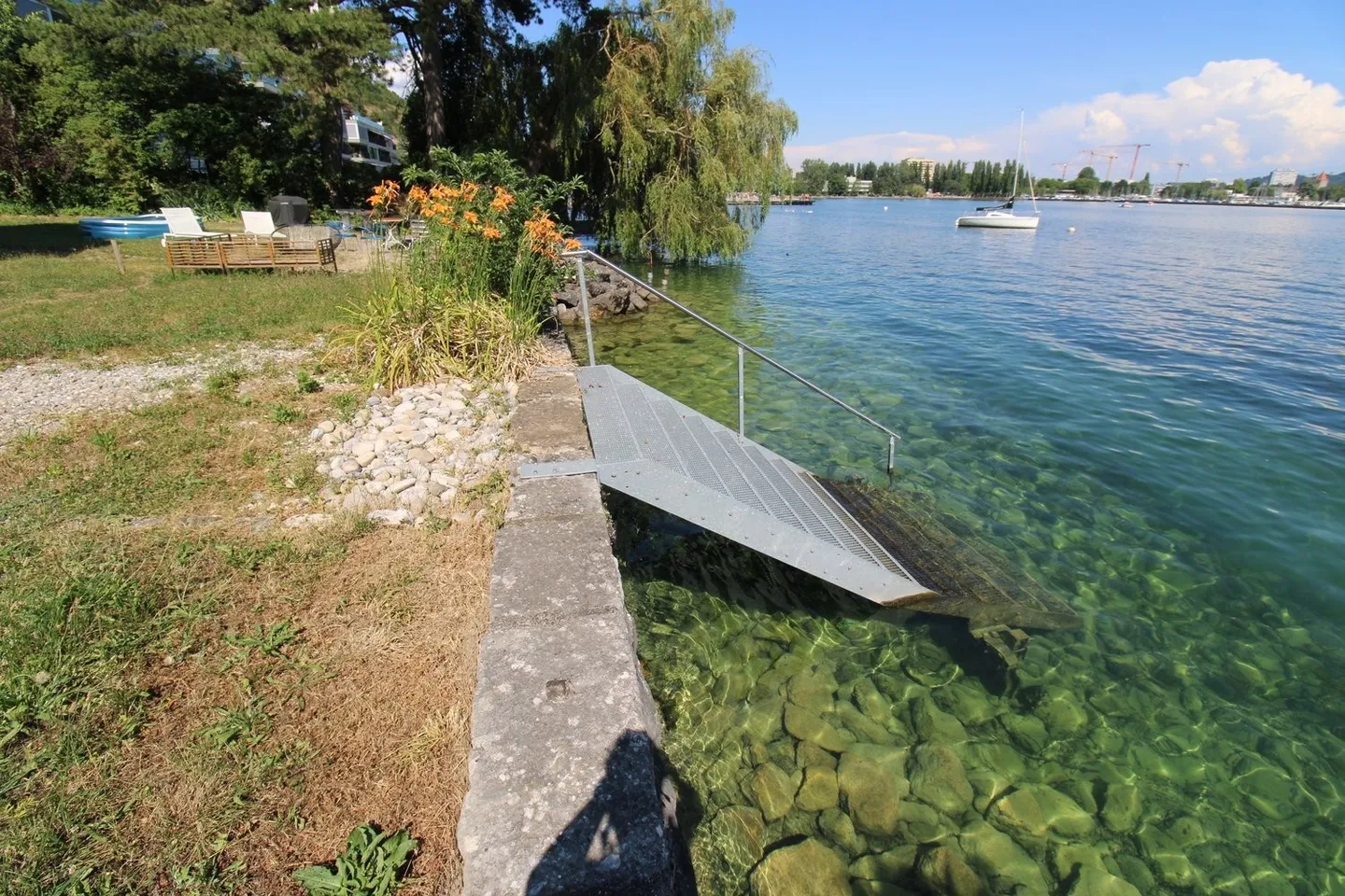 Casa unifamiliare con accesso al lago - Foto 2 di 25