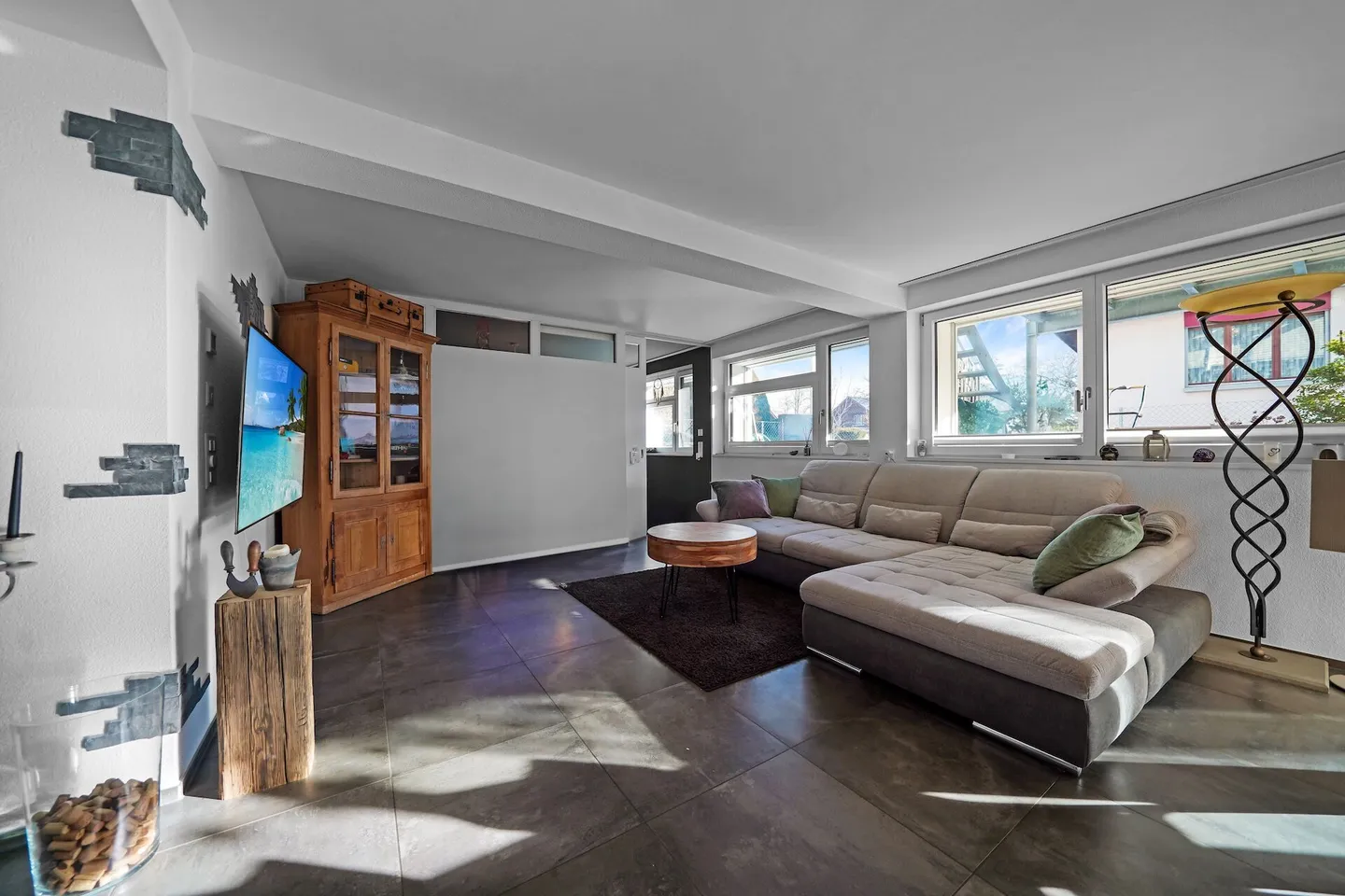 Condominio moderno di 2,5 stanze PLUS con giardino, come nuovo - Foto 7 di 13