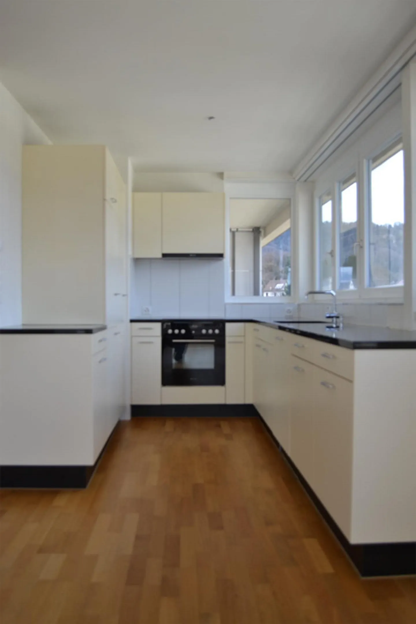 Geräumige Wohnung in Wollishofen - Foto 7 von 9