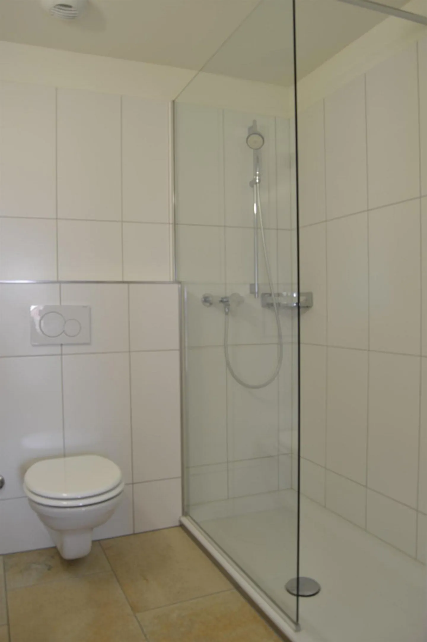 Geräumige Wohnung in Wollishofen - Foto 9 von 9