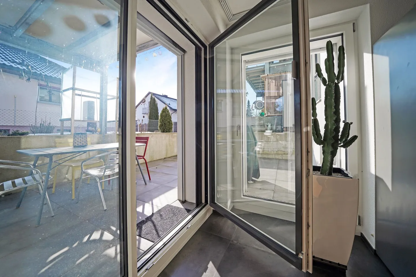 Condominio moderno di 2,5 stanze PLUS con giardino, come nuovo - Foto 13 di 13