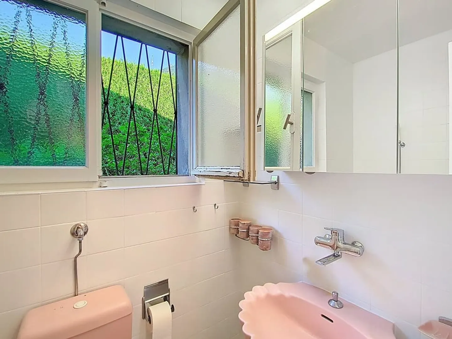 Exclusive! Renovated 5.5-room detached house with garden and lake view - Photo 8 of 13
