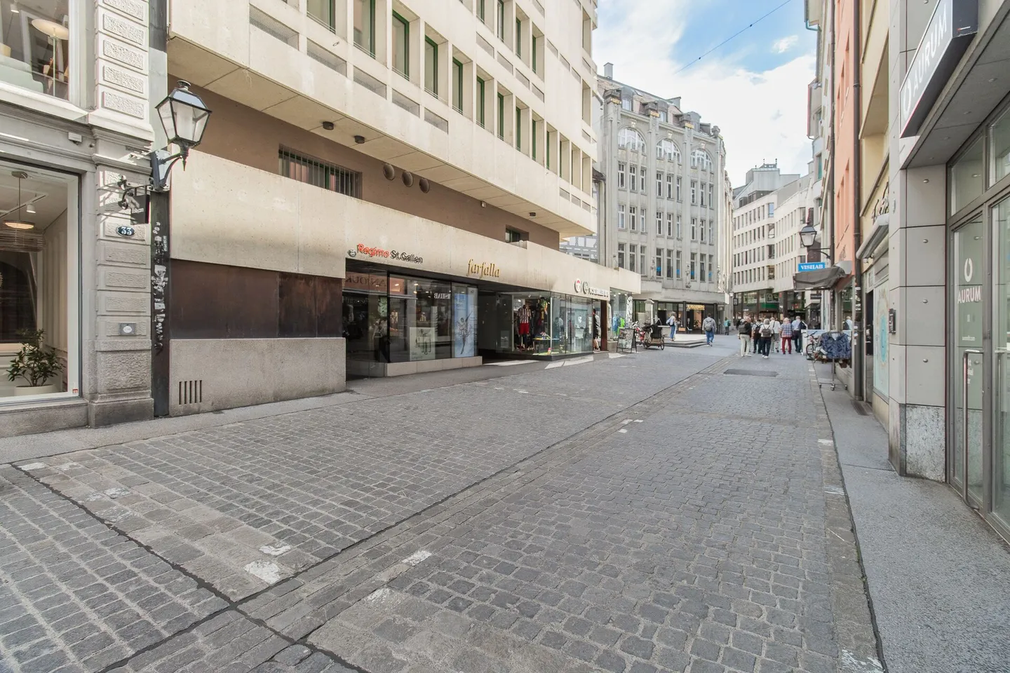 Beauty, Practice or Office Spaces: Most Attractive Location in the Pedestrian Zone of St. Gallen - Photo 3 of 7