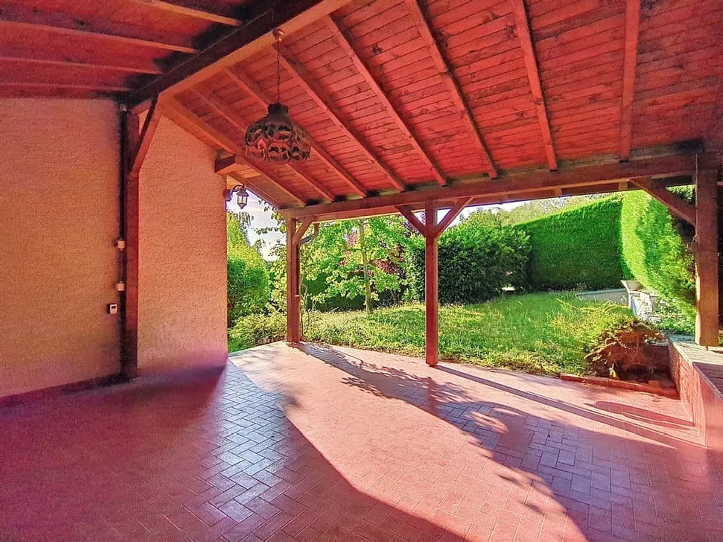 Exclusive! Renovated 5.5-room detached house with garden and lake view - Photo 4 of 13