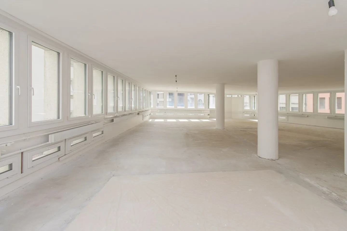 Beauty, Practice or Office Spaces: Most Attractive Location in the Pedestrian Zone of St. Gallen - Photo 5 of 7
