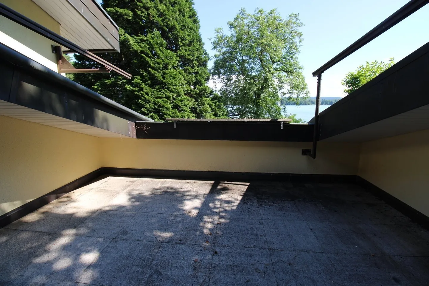 Casa unifamiliare con accesso al lago - Foto 21 di 25