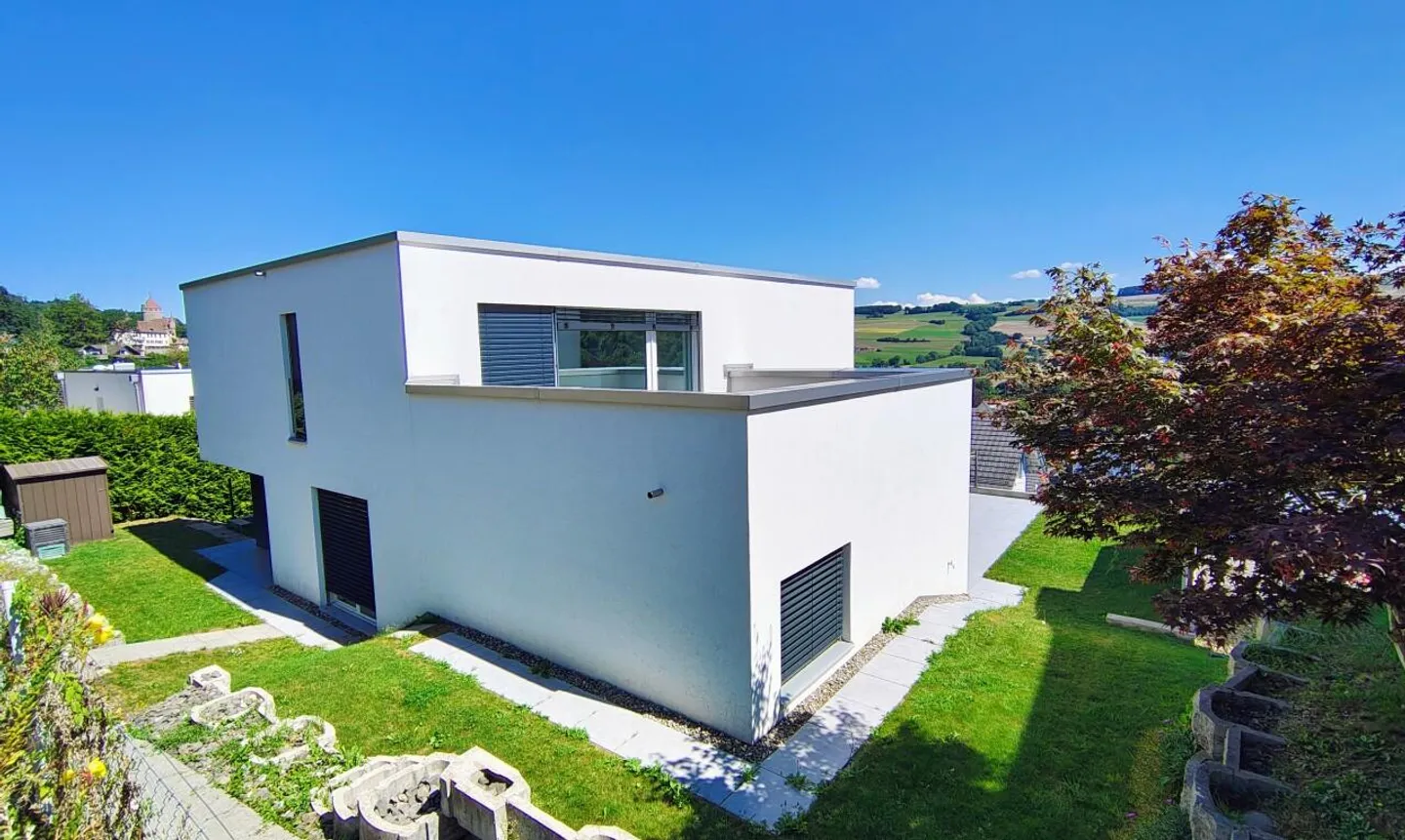 Large luxury villa with exceptional panorama 30 minutes from Lausanne - Photo 2 of 13