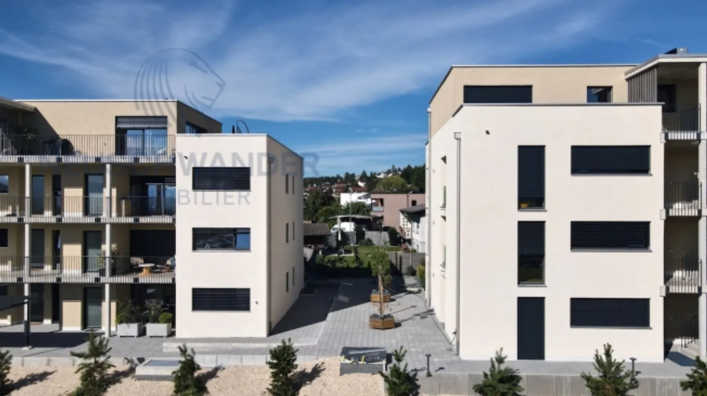 Contemporary design for this splendid penthouse surrounded by greenery - Photo 1 of 5