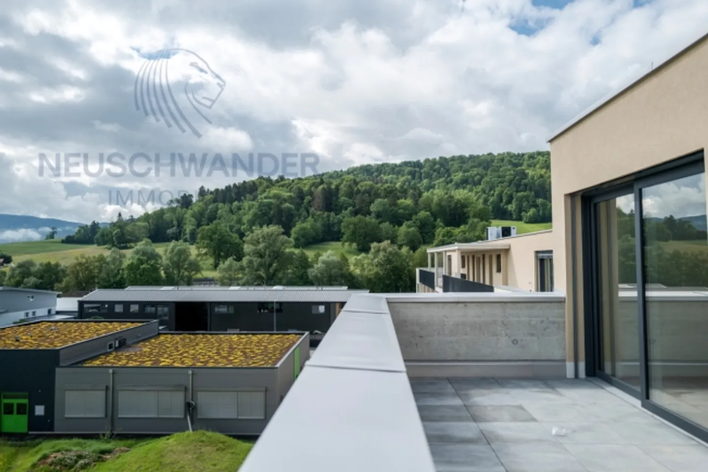 Contemporary design for this splendid penthouse surrounded by greenery - Photo 5 of 5