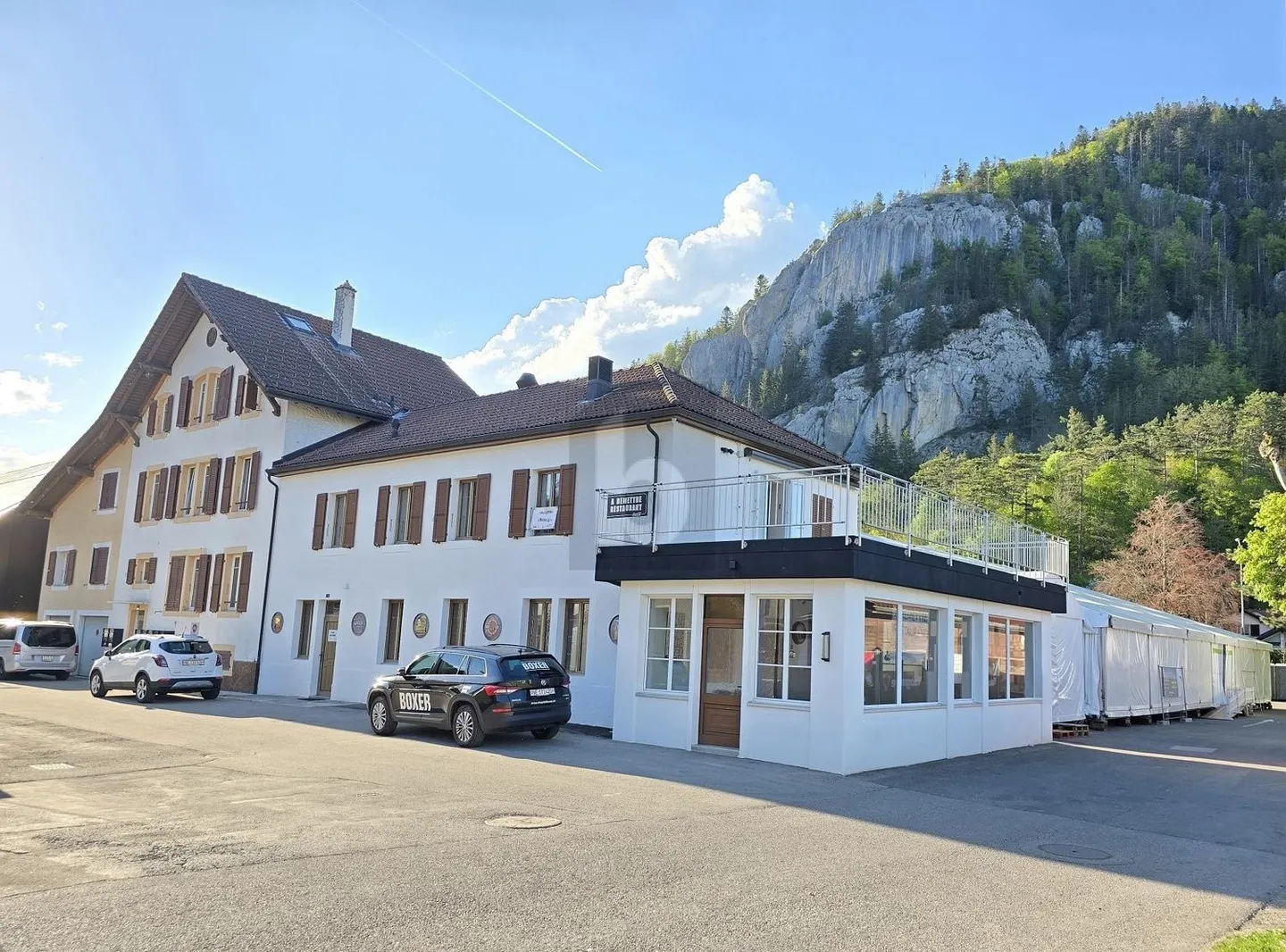 MAGNIFIQUE RESTAURANT AVEC UN GRAND POTENTIEL - Photo 1 sur 4