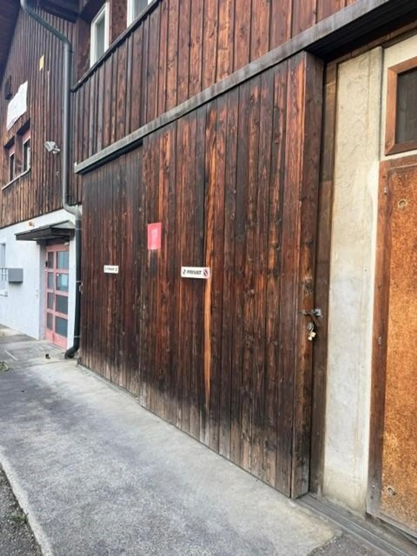 Installations de stockage / d'atelier - Photo 6 sur 6