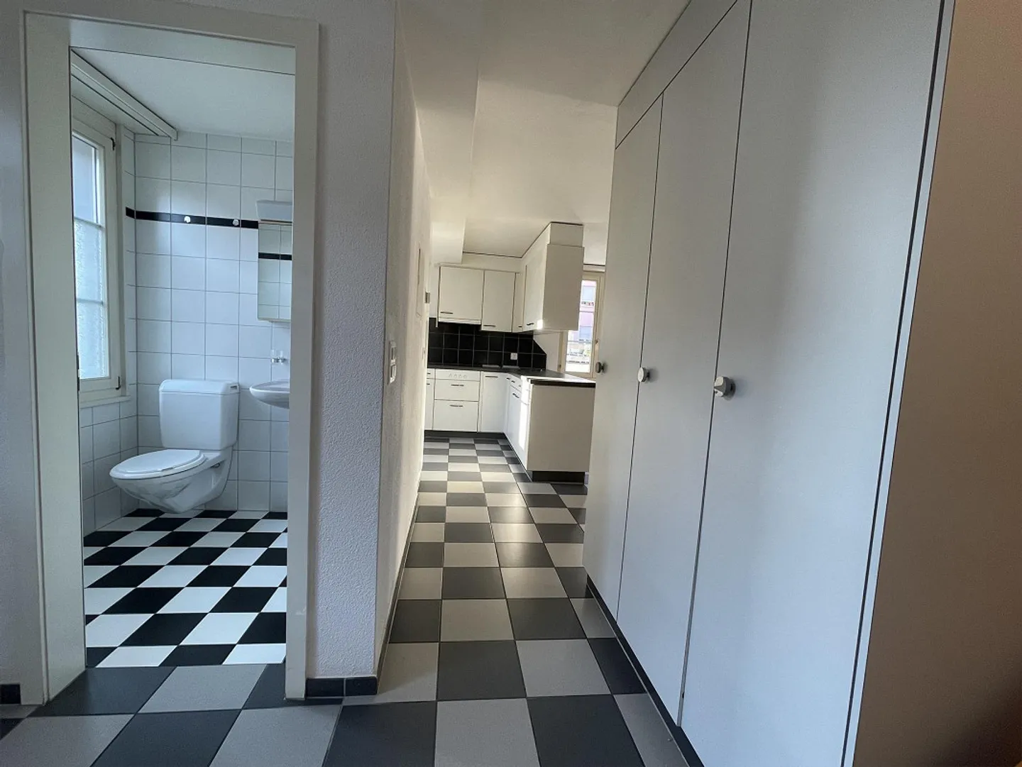 Living in the Heart of Willisau – Charming 4.5-Room Maisonette with Balcony - Photo 13 of 14