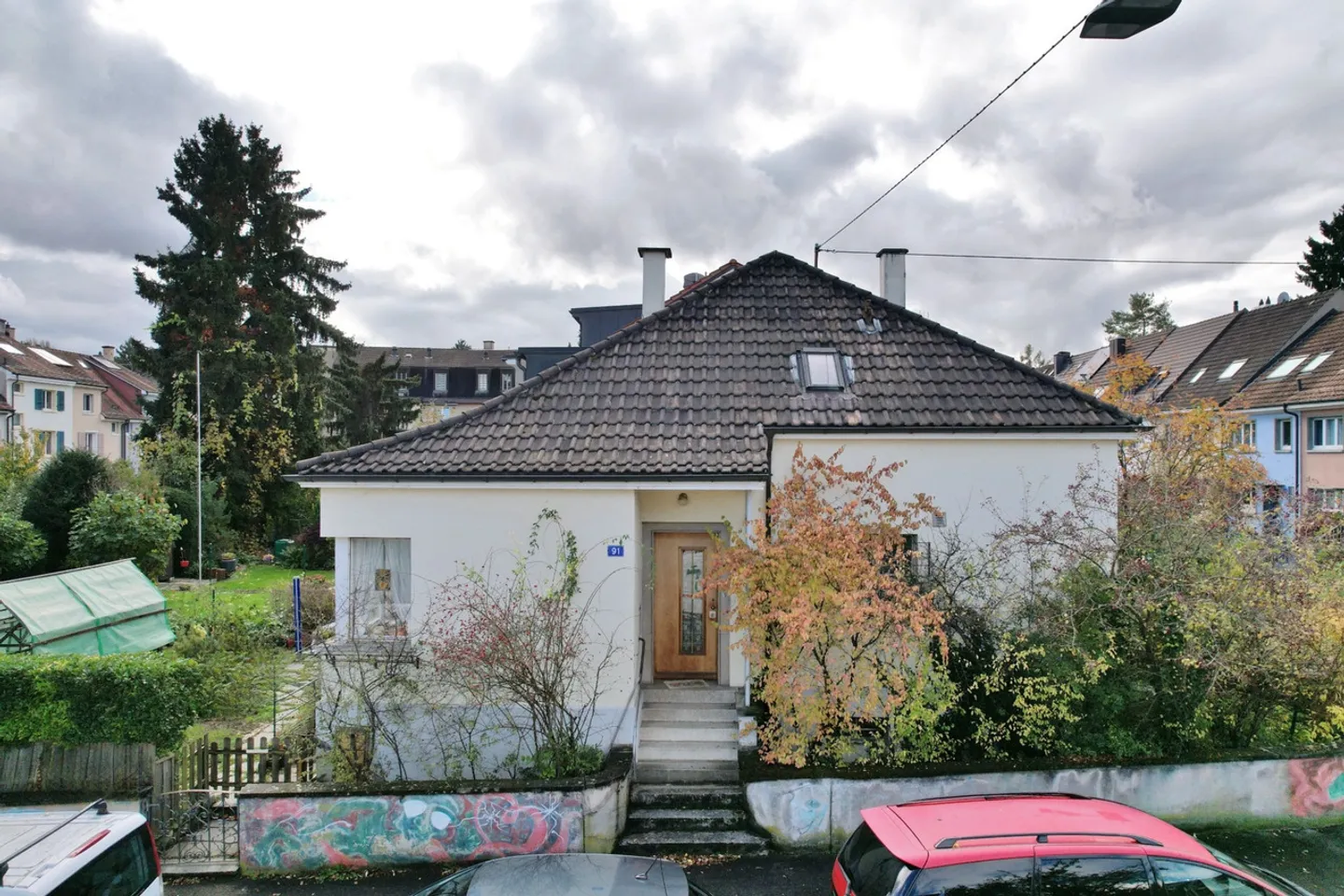 OPPORTUNITÉ RARE - MAISON INDIVIDUELLE AVEC GARAGE DANS LE QUARTIER NEUBAD - Photo 2 sur 5