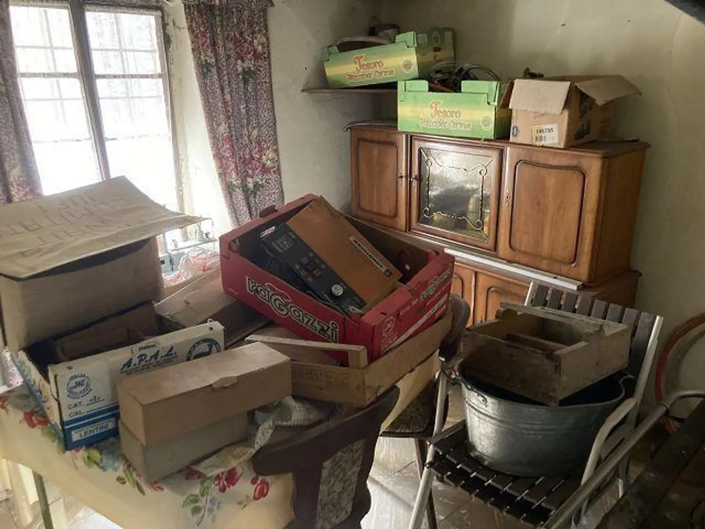 «2-Familien-Haus mit Nebenhaus zum Ausbauen / casa bifamiliare con casa annesso da ristrutturare» - Foto 18 di 25