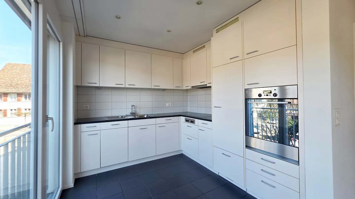 Appartamento moderno in una proprietà ben tenuta - Foto 4 di 13