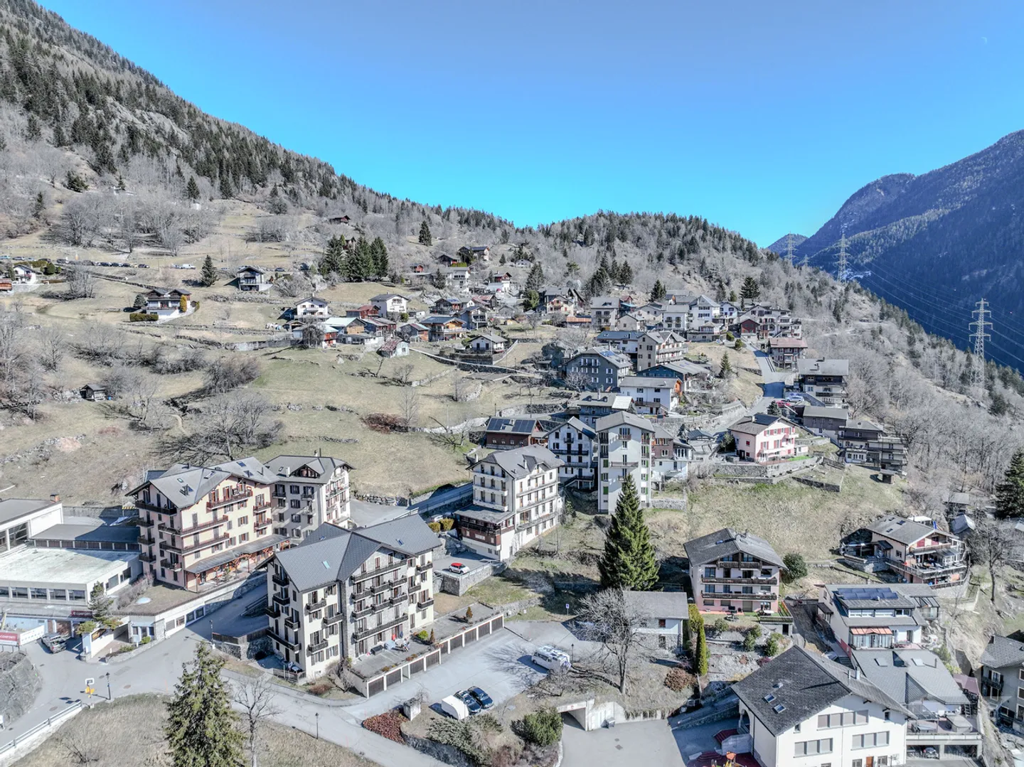 Antico Hotel di Charme nel Cuore del Villaggio di Finhaut - Foto 4 di 13