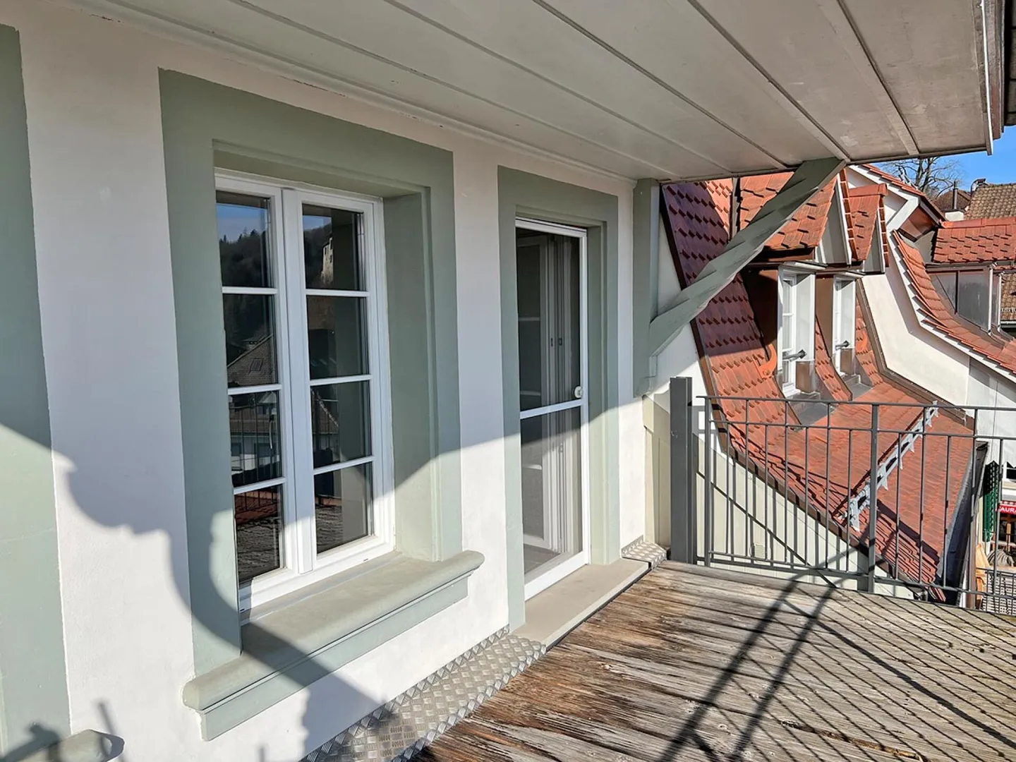 Living in Loft Style - Your 4.5-Room Apartment with Fireplace and Private Parking Space in Burgdorf - Photo 20 of 29