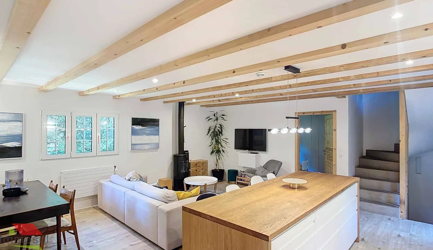 Detached house near the Sauvabelin forest! - Photo 3 of 12