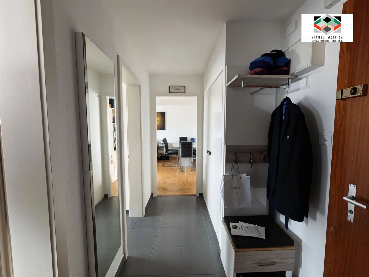 Bel Appartement avec Vue sur le Lac - Photo 5 sur 6