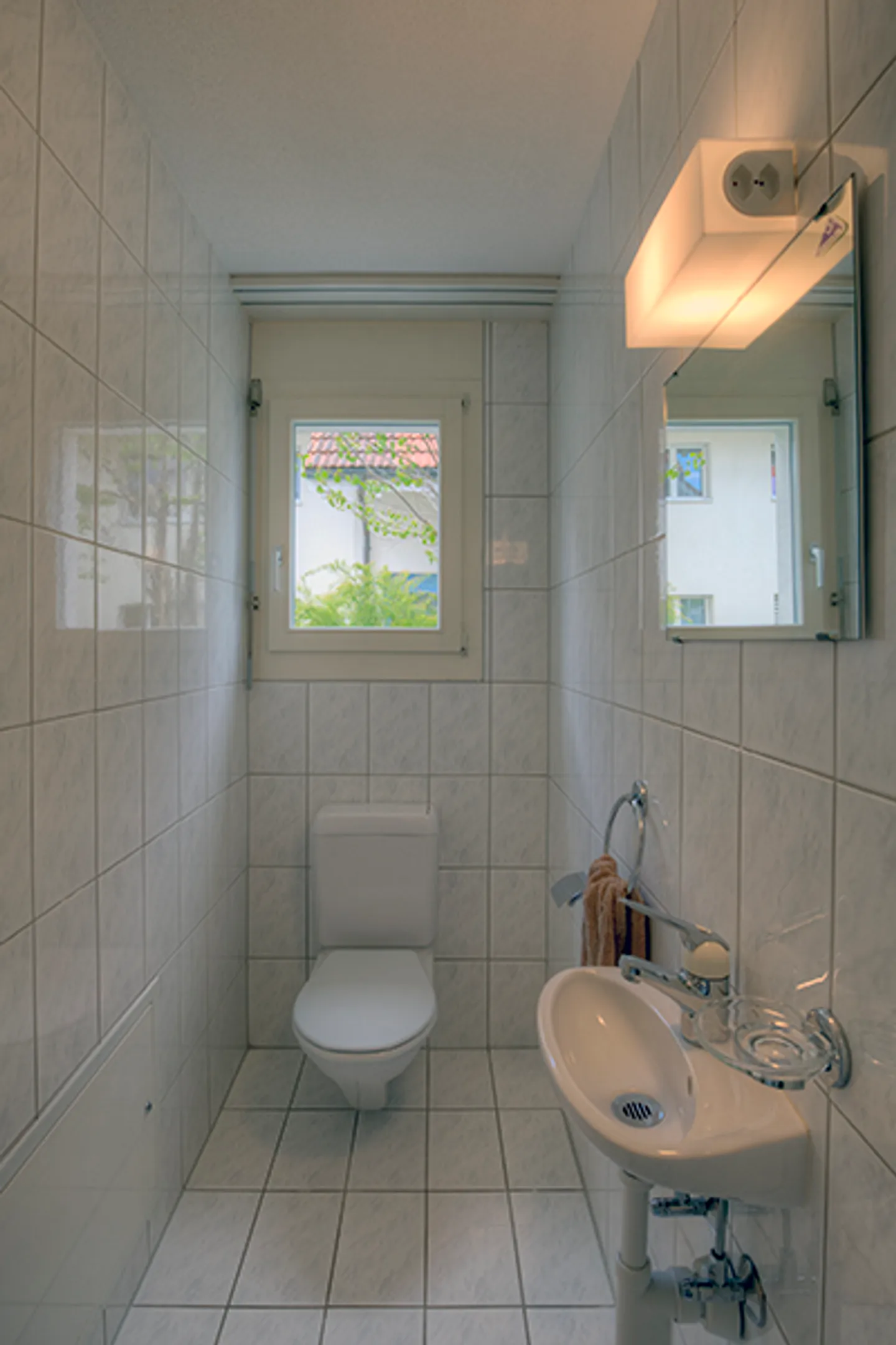 Quiet residential area! - Photo 5 of 9