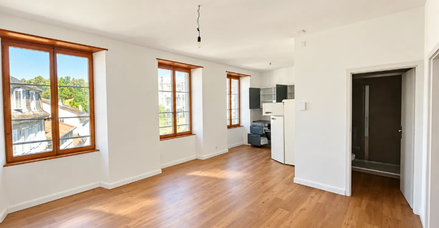 Charmante Wohnung in historischem Gebäude - Foto 1 von 10