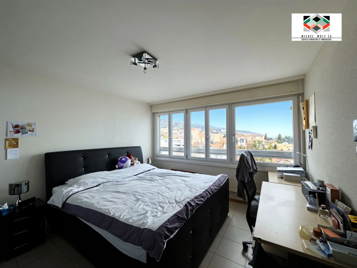 Bel Appartement avec Vue sur le Lac - Photo 3 sur 6