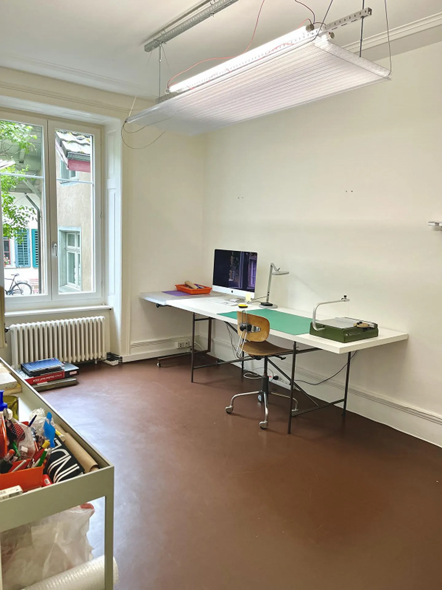 Locaux commerciaux attractifs avec espace de vente à sous-louer - Photo 3 sur 4