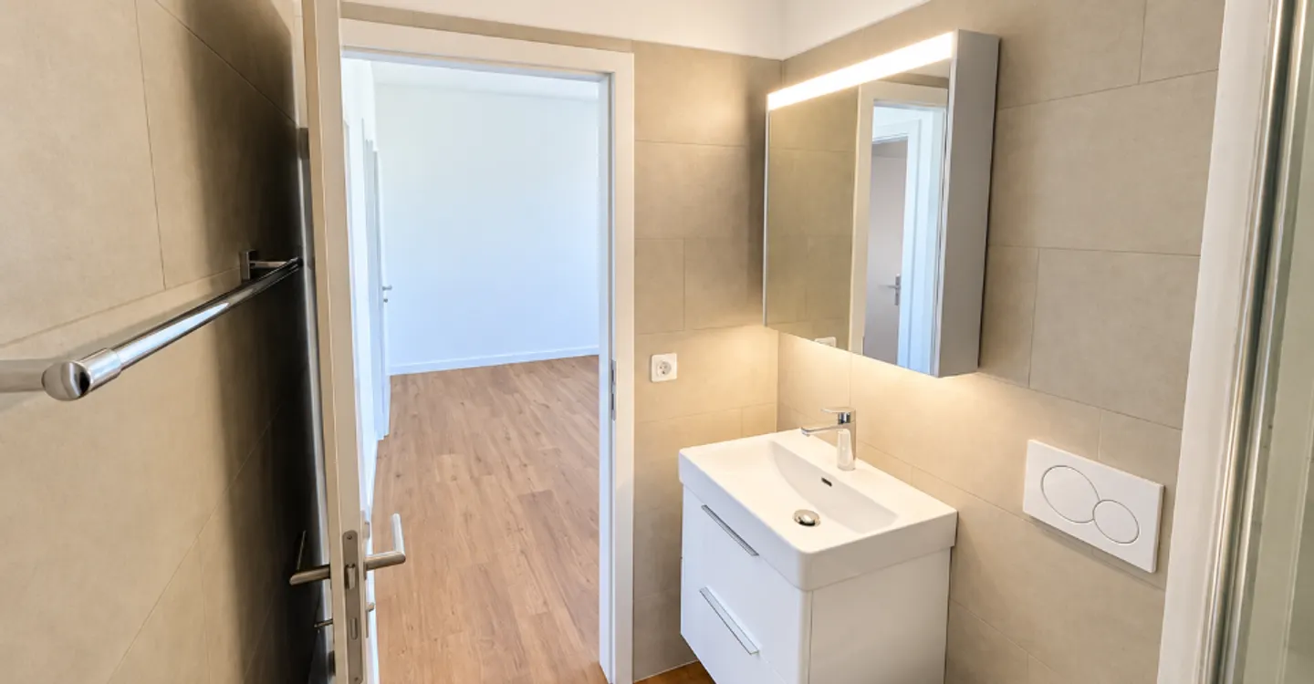 Charmante Wohnung in historischem Gebäude - Foto 3 von 10