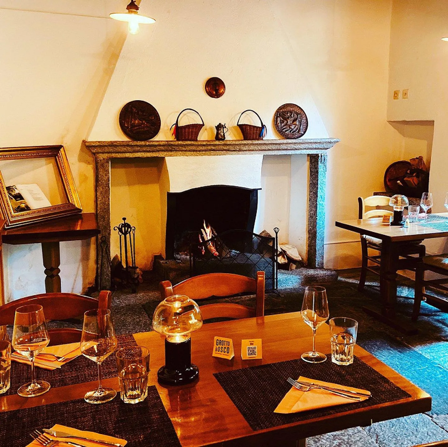 Charmante Grotte in der Nähe des Waldes - Foto 4 von 6