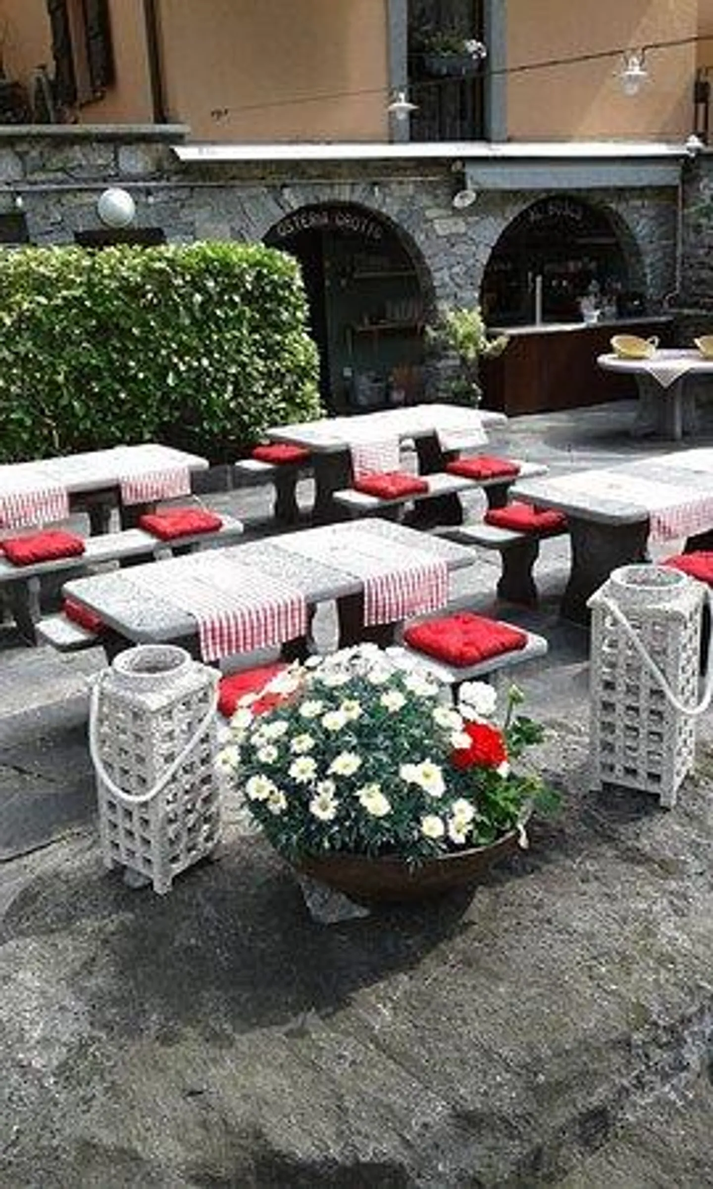 Charmante Grotte in der Nähe des Waldes - Foto 5 von 6