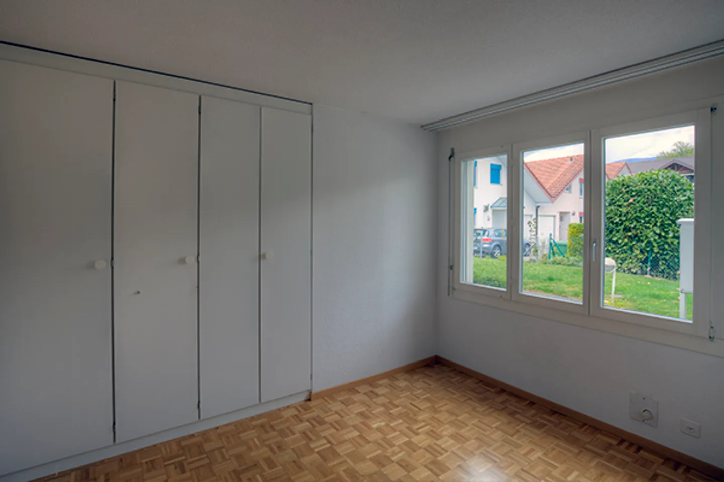 Quiet residential area! - Photo 9 of 9