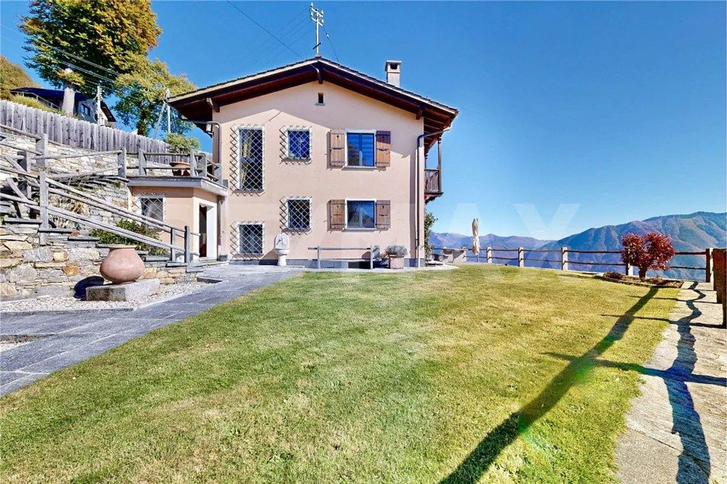 Chalet alpino con vista mozzafiato - Foto 6 di 13