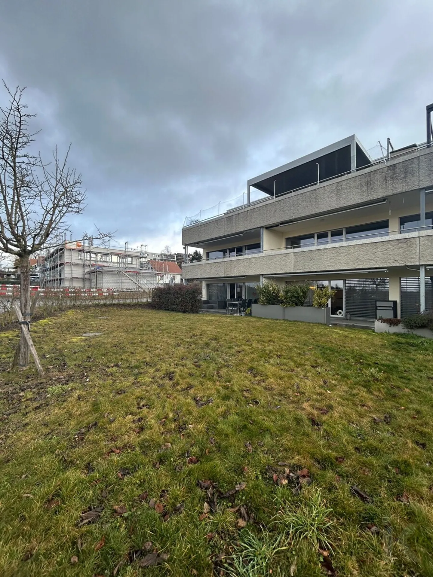 Appartamento Familiare Spazioso con Giardino - Foto 2 di 14