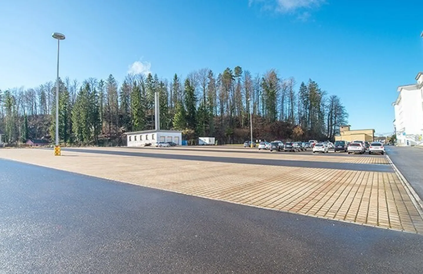 Parkplatz im Freien - Foto 3 von 3