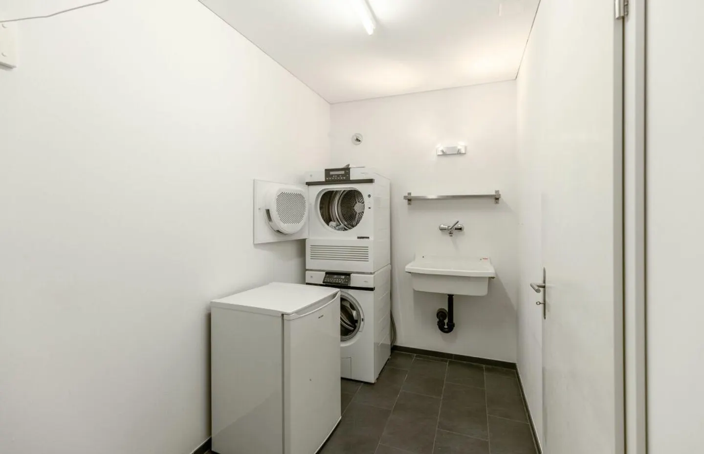 Maison individuelle spacieuse avec terrasse - Photo 12 sur 16