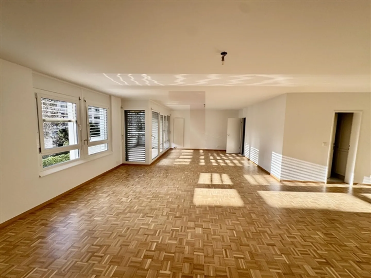 Beautiful Family Apartment Near International Organizations - Photo 3 of 13