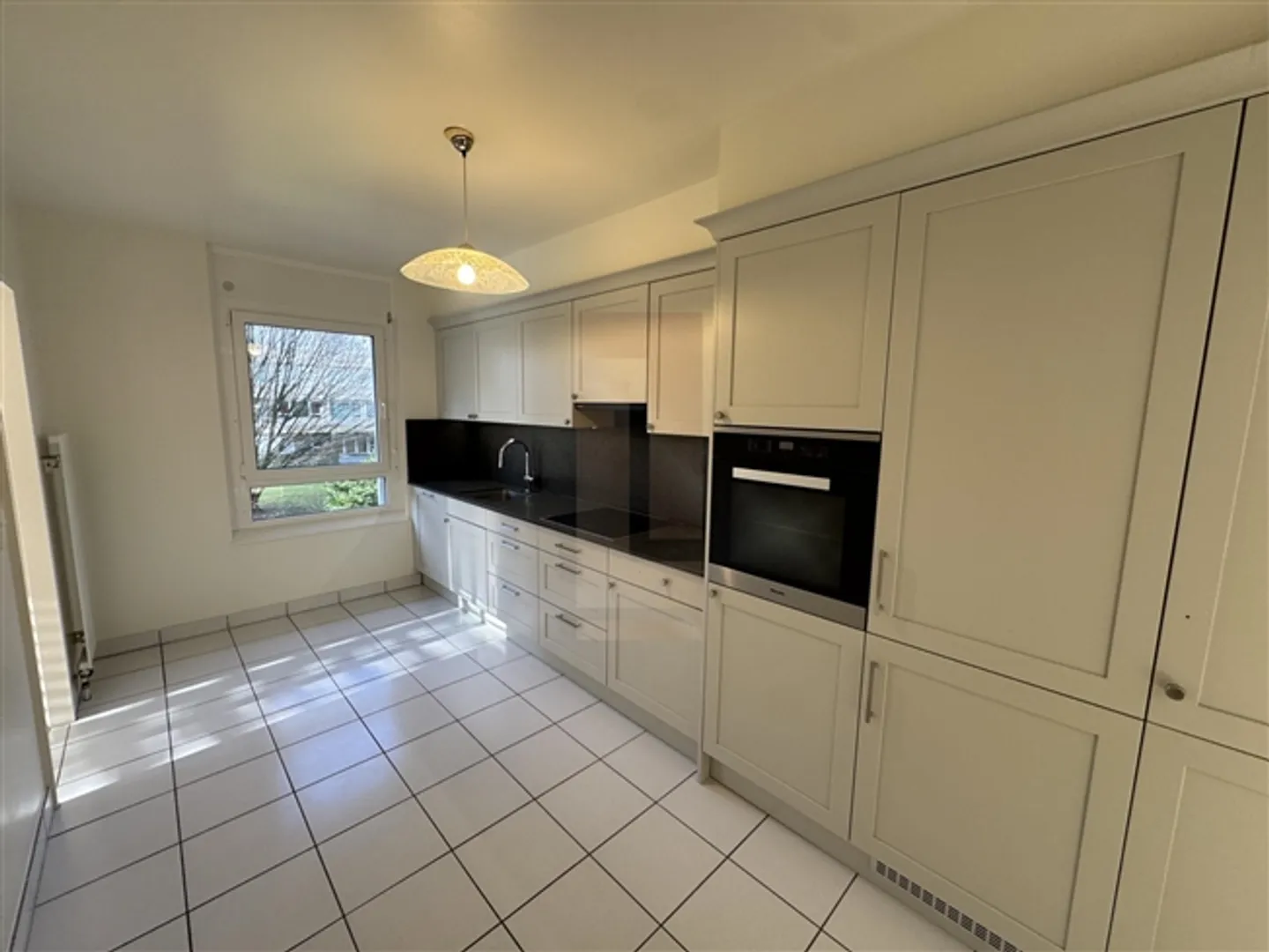 Beautiful Family Apartment Near International Organizations - Photo 5 of 13