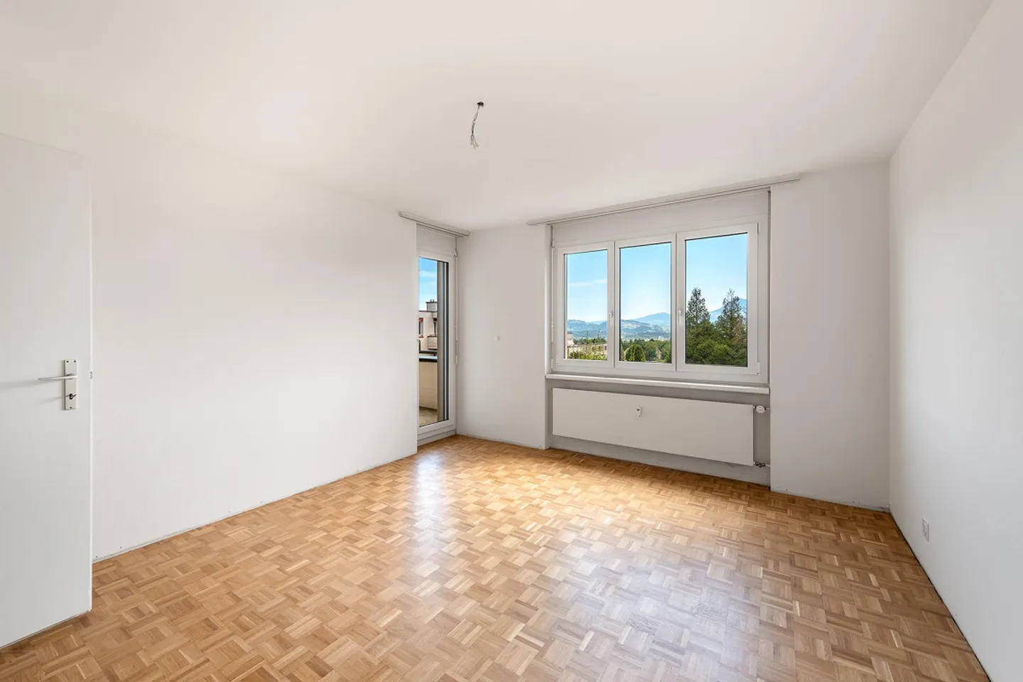 Vie moderne avec vue - maisonette rénovée de 3,5 pièces - Photo 6 sur 12