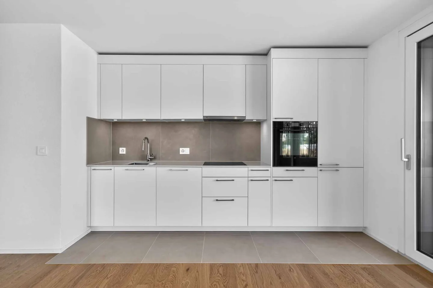 Apartment for rent - Photo 4 of 10