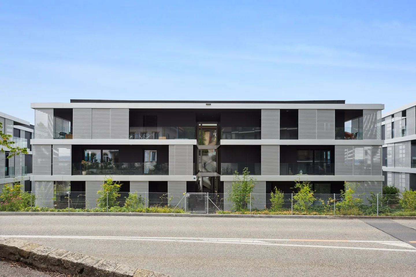 Wunderschöne Wohnung in der Nähe des St-Aubin-Sees (NE) - Foto 3 von 8