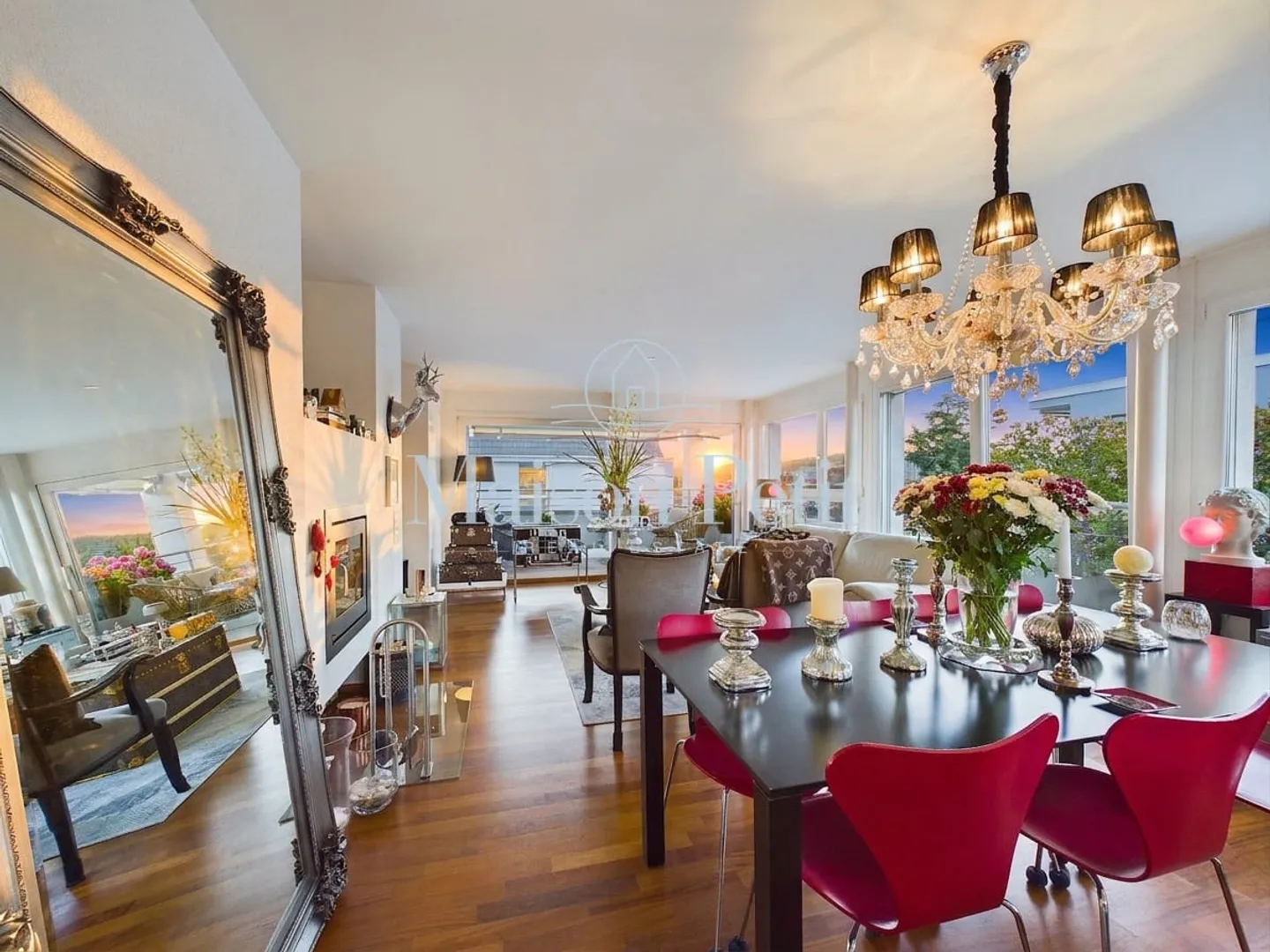 Elegant Attic Apartment in Zurich - Photo 5 of 13