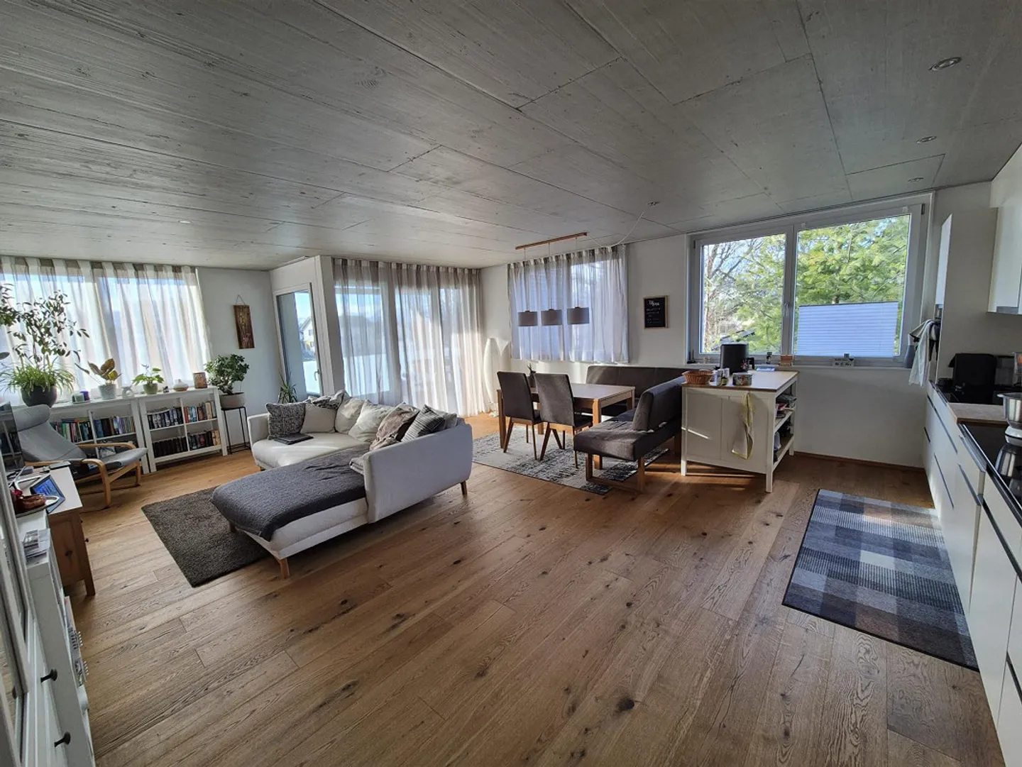 Sonnige, ruhige 4,5 Zimmer Wohnung im Zentrum zu vermieten - Foto 1 von 10