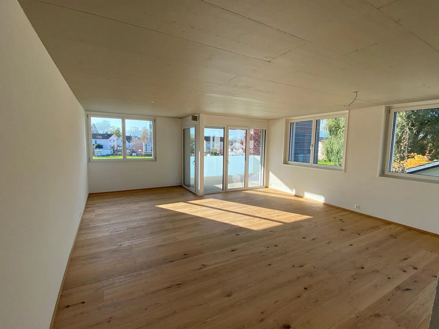 Sonnige, ruhige 4,5 Zimmer Wohnung im Zentrum zu vermieten - Foto 4 von 10